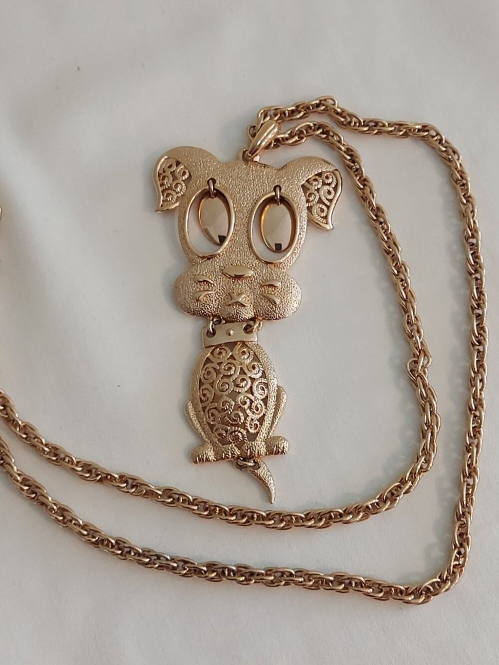 Vintage 1970s  SARAH COVENTRY Puppy Dog Necklace Gold Tone Articulated Pendant